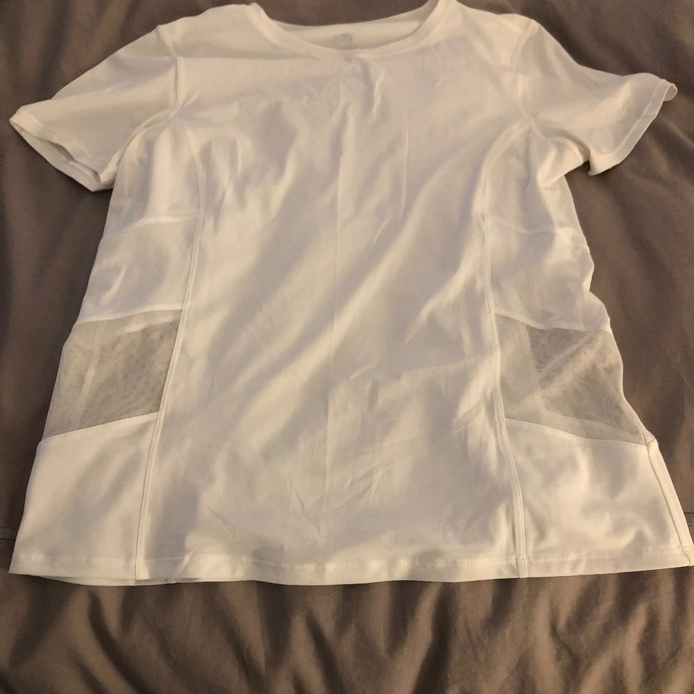 Lululemon Short Sleeve Mesh Tee